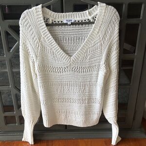 525 America Women's Cream V-Neck Sweater